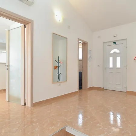 Apartment Patricia 1756 *